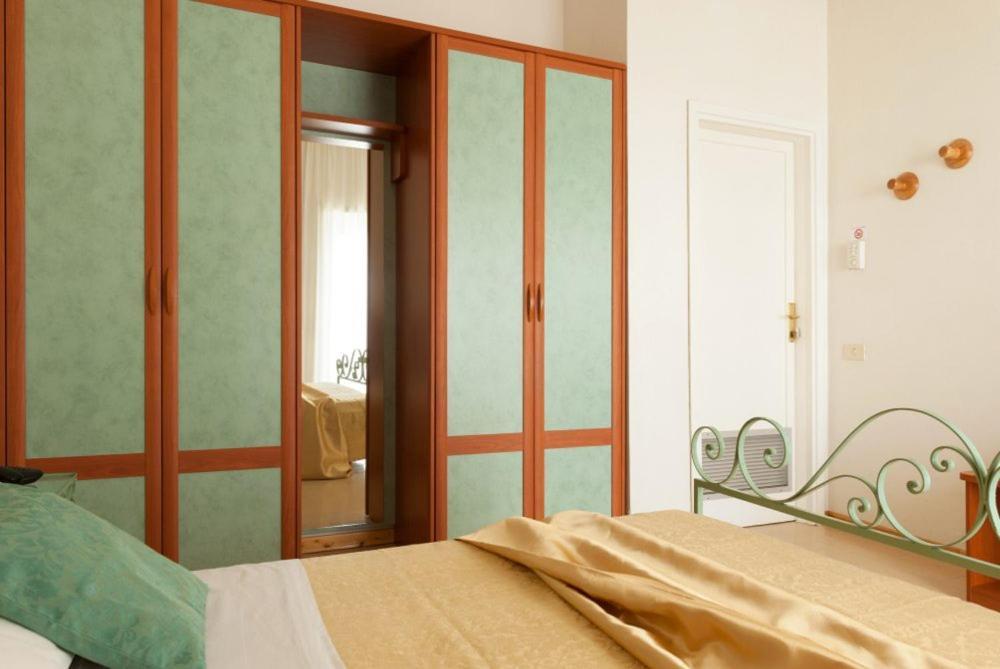סילבי מרינה Hotel Parco Delle Rose מראה חיצוני תמונה
